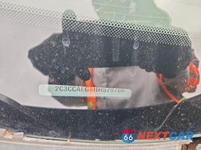Zdjęcie 12 z 12 samochodu: 2017 CHRYSLER 300C VIN:2C3CCAEG8HH579766 - miniatura