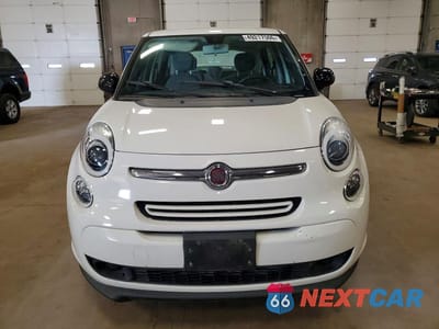 Piąte zdjęcie samochodu w środku: 2015 FIAT 500L POP VIN:ZFBCFAAH6FZ033372 - miniatura