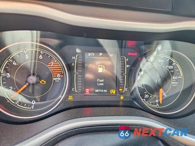 Zdjęcie 9 z 14 samochodu: 2016 JEEP CHEROKEE LATITUDE VIN:1C4PJMCS5GW335245 - miniatura