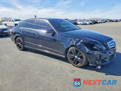 Czwarte zdjęcie samochodu z boku: 2013 MERCEDES-BENZ E 350 VIN:WDDHF5KB3DA747630 - miniatura