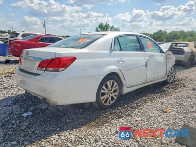 Trzecie zdjęcie samochodu z tyłu: 2012 TOYOTA AVALON BASE VIN:4T1BK3DB5CU441986 - miniatura