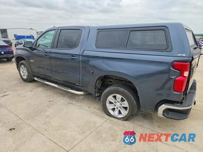 Drugie zdjęcie samochodu z przodu: 2021 CHEVROLET SILVERADO C1500 LT VIN:1GCPWCED0MZ166515 - miniatura