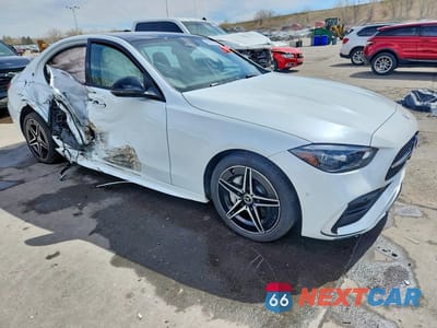 Czwarte zdjęcie samochodu z boku: 2025 MERCEDES-BENZ C 300 4MATIC VIN:W1KAF4HB7SR241932 - miniatura