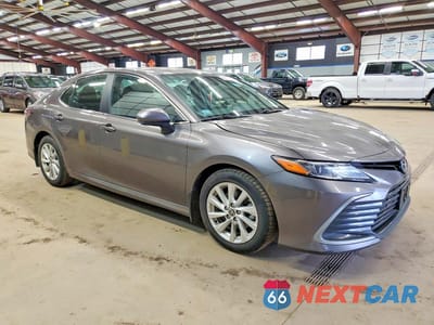 Czwarte zdjęcie samochodu z boku: 2023 TOYOTA CAMRY LE VIN:4T1C11AK4PU799036 - miniatura