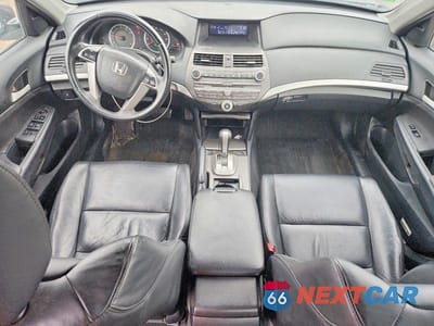 Zdjęcie 8 z 12 samochodu: 2011 HONDA ACCORD SE VIN:1HGCP2F6XBA152527 - miniatura
