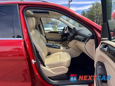 Piąte zdjęcie samochodu w środku: 2016 MERCEDES-BENZ GLE 350 VIN:4JGDA5JB2GA768249 - miniatura