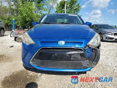 Piąte zdjęcie samochodu w środku: 2017 TOYOTA YARIS IA BASE VIN:3MYDLBYV1HY178278 - miniatura