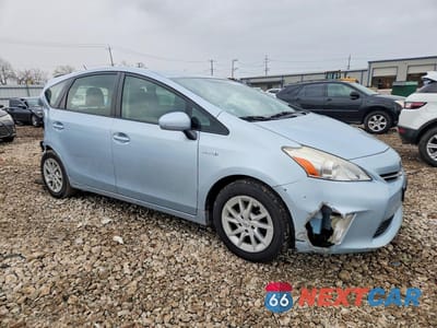 Czwarte zdjęcie samochodu z boku: 2012 TOYOTA PRIUS V THREE VIN:JTDZN3EU7C3035319 - miniatura