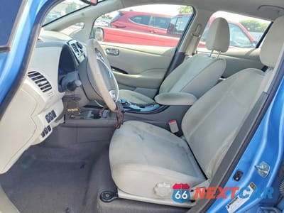 Zdjęcie 7 z 12 samochodu: 2011 NISSAN LEAF SV VIN:JN1AZ0CP5BT000910 - miniatura
