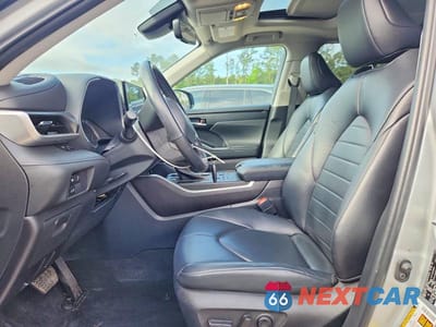 Zdjęcie 7 z 14 samochodu: 2023 TOYOTA HIGHLANDER XLE VIN:5TDKDRBHXPS501070 - miniatura