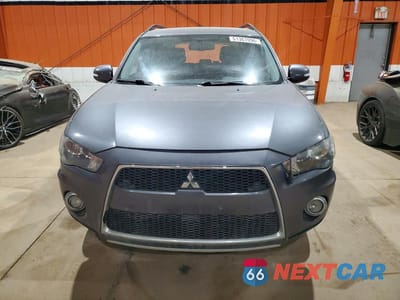 Piąte zdjęcie samochodu w środku: 2012 MITSUBISHI OUTLANDER SE VIN:JA4JT3AX0CU610254 - miniatura
