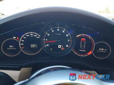 Zdjęcie 9 z 12 samochodu: 2019 PORSCHE CAYENNE VIN:WP1AA2AYXKDA07016 - miniatura