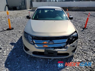 Piąte zdjęcie samochodu w środku: 2010 FORD FUSION S VIN:3FAHP0GA8AR165816 - miniatura