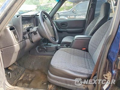 Zdjęcie 7 z 13 samochodu: 2001 JEEP CHEROKEE SPORT VIN:1J4FF48S21L610434 - miniatura