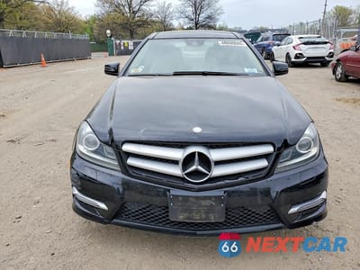 Piąte zdjęcie samochodu w środku: 2013 MERCEDES-BENZ C 250 VIN:WDDGJ4HB1DG010998 - miniatura
