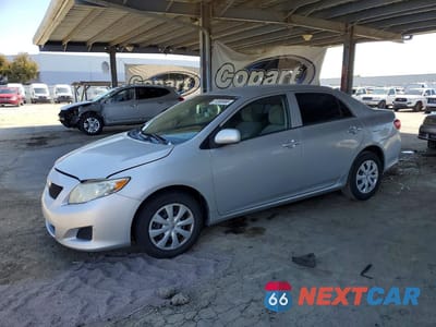 2010 TOYOTA COROLLA LE 1NXBU4EE9AZ264316 - główne zdjęcie licytacji z USA - miniatura