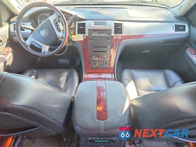 Zdjęcie 8 z 13 samochodu: 2008 CADILLAC ESCALADE LUXURY VIN:1GYFK63828R222811 - miniatura
