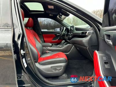 Zdjęcie 8 z 10 samochodu: 2021 TOYOTA HIGHLANDER XSE VIN:5TDLZRBH7MS120536 - miniatura