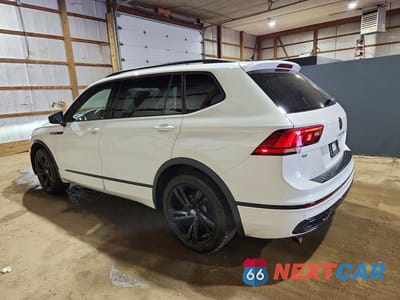 Drugie zdjęcie samochodu z przodu: 2023 VOLKSWAGEN TIGUAN SE R-LINE BLACK VIN:3VVCB7AX7PM091952 - miniatura