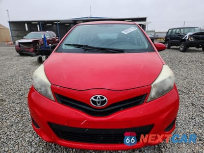 Piąte zdjęcie samochodu w środku: 2014 TOYOTA YARIS 5-DOOR LE VIN:JTDKTUD31ED581620 - miniatura