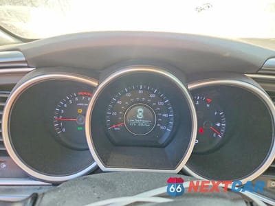 Zdjęcie 9 z 12 samochodu: 2015 KIA OPTIMA LX VIN:5XXGM4A78FG473724 - miniatura