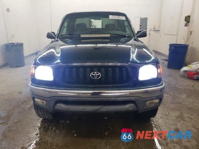 Piąte zdjęcie samochodu w środku: 2002 TOYOTA TACOMA XTRACAB PRERUNNER VIN:5TESM92N32Z094744 - miniatura