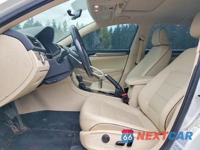 Zdjęcie 7 z 12 samochodu: 2018 VOLKSWAGEN PASSAT SE VIN:1VWBA7A39JC004598 - miniatura