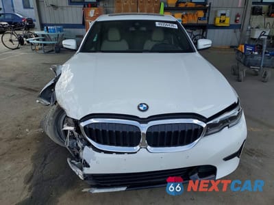 Piąte zdjęcie samochodu w środku: 2021 BMW 330E VIN:3MW5P7J06M8B56027 - miniatura