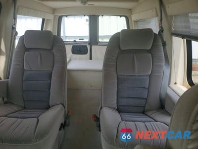 Zdjęcie 10 z 13 samochodu: 2001 CHEV EXPRESS G1500 VIN:1GBFG15R111221772 - miniatura