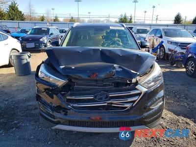 Piąte zdjęcie samochodu w środku: 2017 HYUNDAI TUCSON LIMITED VIN:KM8J33A24HU483974 - miniatura
