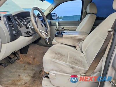 Zdjęcie 7 z 12 samochodu: 2007 GMC NEW SIERRA C1500 VIN:2GTEC13C671621203 - miniatura