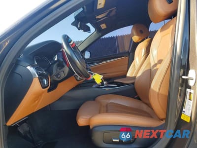 Zdjęcie 7 z 13 samochodu: 2018 BMW 540 I VIN:WBAJE5C50JWA94924 - miniatura