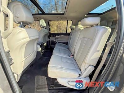 Zdjęcie 13 z 14 samochodu: 2022 JEEP WAGONEER SERIES II VIN:1C4SJVBT4NS129042 - miniatura