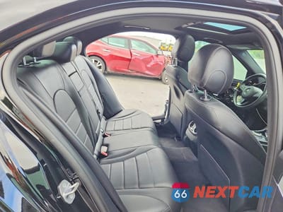 Zdjęcie 10 z 13 samochodu: 2018 MERCEDES-BENZ C 300 VIN:55SWF4JB6JU280296 - miniatura