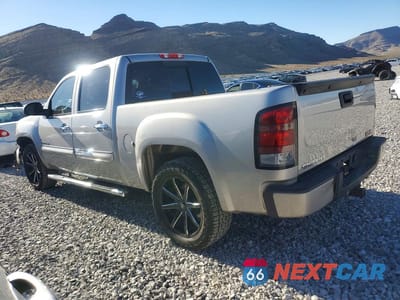 Drugie zdjęcie samochodu z przodu: 2007 GMC NEW SIERRA DENALI VIN:2GTEK638471689155 - miniatura