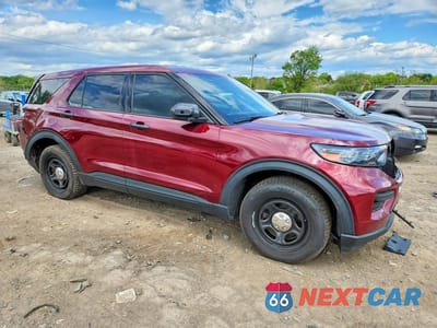 Czwarte zdjęcie samochodu z boku: 2023 FORD EXPLORER POLICE INTERCEPTOR VIN:1FM5K8AB2PGA63340 - miniatura