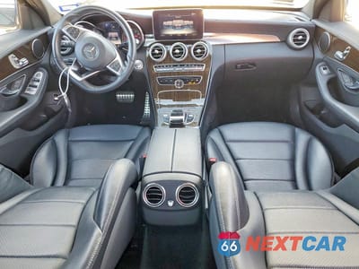 Zdjęcie 8 z 12 samochodu: 2016 MERCEDES-BENZ C 300 VIN:55SWF4JB7GU151332 - miniatura