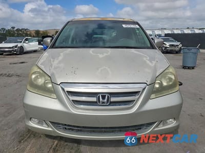 Piąte zdjęcie samochodu w środku: 2006 HONDA ODYSSEY TOURING VIN:5FNRL38886B104806 - miniatura
