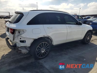 Trzecie zdjęcie samochodu z tyłu: 2019 MERCEDES-BENZ GLC 300 VIN:WDC0G4JB3KF593074 - miniatura
