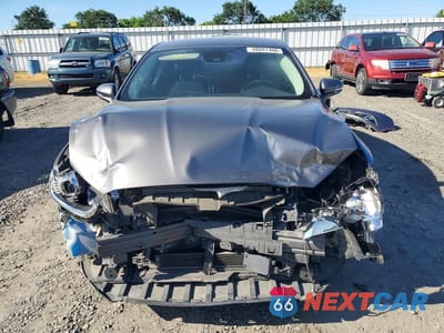 Piąte zdjęcie samochodu w środku: 2013 FORD FUSION SE HYBRID VIN:3FA6P0LU5DR261009 - miniatura