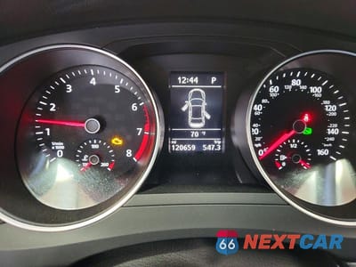 Zdjęcie 9 z 12 samochodu: 2017 VOLKSWAGEN JETTA SE VIN:3VWDB7AJ1HM372576 - miniatura