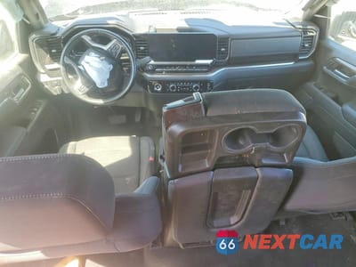 Zdjęcie 8 z 11 samochodu: 2023 CHEVROLET SILVERADO K1500 LT-L VIN:3GCPDKEK1PG239572 - miniatura