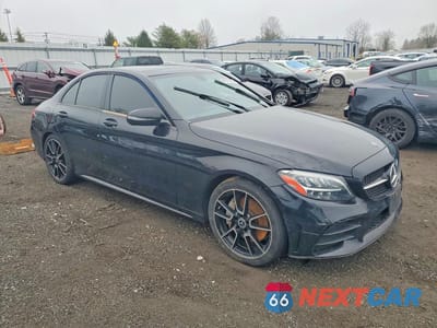 Czwarte zdjęcie samochodu z boku: 2019 MERCEDES-BENZ C 300 4MATIC VIN:55SWF8EB0KU284900 - miniatura