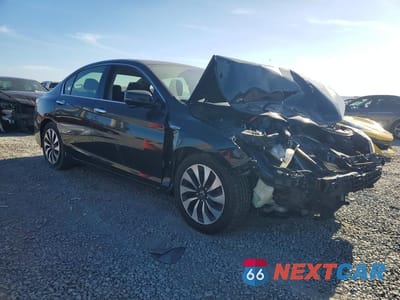 Czwarte zdjęcie samochodu z boku: 2017 HONDA ACCORD HYBRID VIN:JHMCR6F38HC022103 - miniatura
