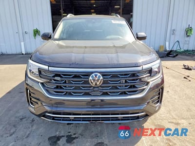 Piąte zdjęcie samochodu w środku: 2026 VOLKSWAGEN ATLAS SEL PREMIUM R-LINE VIN:1V2FN2CA5TC501947 - miniatura