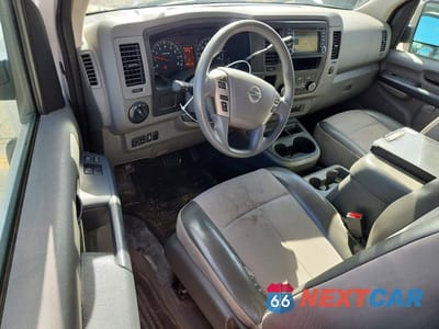 Zdjęcie 8 z 13 samochodu: 2018 NISSAN NV 2500 UTILITY / SERVICE VAN VIN:1N6BF0KY7JN806204 - miniatura