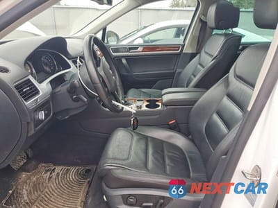 Zdjęcie 7 z 13 samochodu: 2014 VOLKSWAGEN TOUAREG V6 VIN:WVGEF9BP5ED003586 - miniatura
