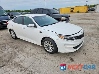 Czwarte zdjęcie samochodu z boku: 2016 KIA OPTIMA LX VIN:5XXGT4L34GG070936 - miniatura