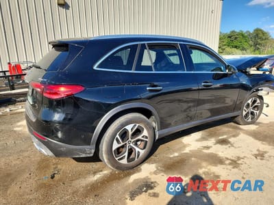 Trzecie zdjęcie samochodu z tyłu: 2025 MERCEDES-BENZ GLC 350E VIN:W1NKM5GB4SF352668 - miniatura