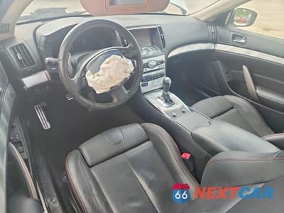 Zdjęcie 8 z 12 samochodu: 2015 INFINITI Q60 COUPE SPORT LIMITED VIN:JN1CV6EK9FM870054 - miniatura